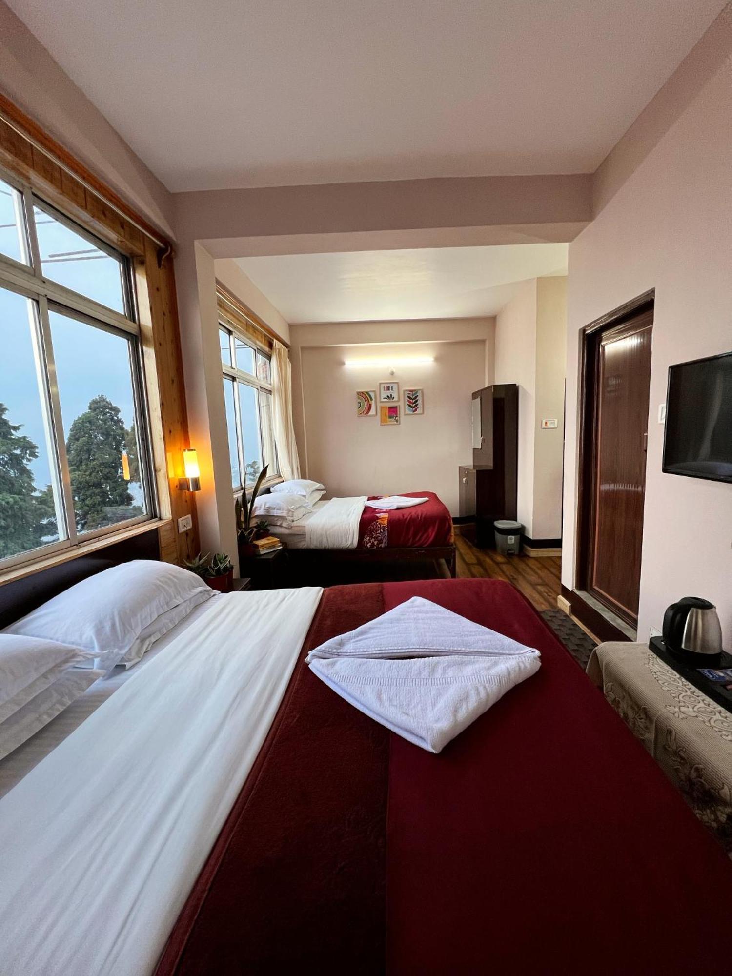 Darjeeling Heights - A Boutique Mountain View Homestay Екстериор снимка
