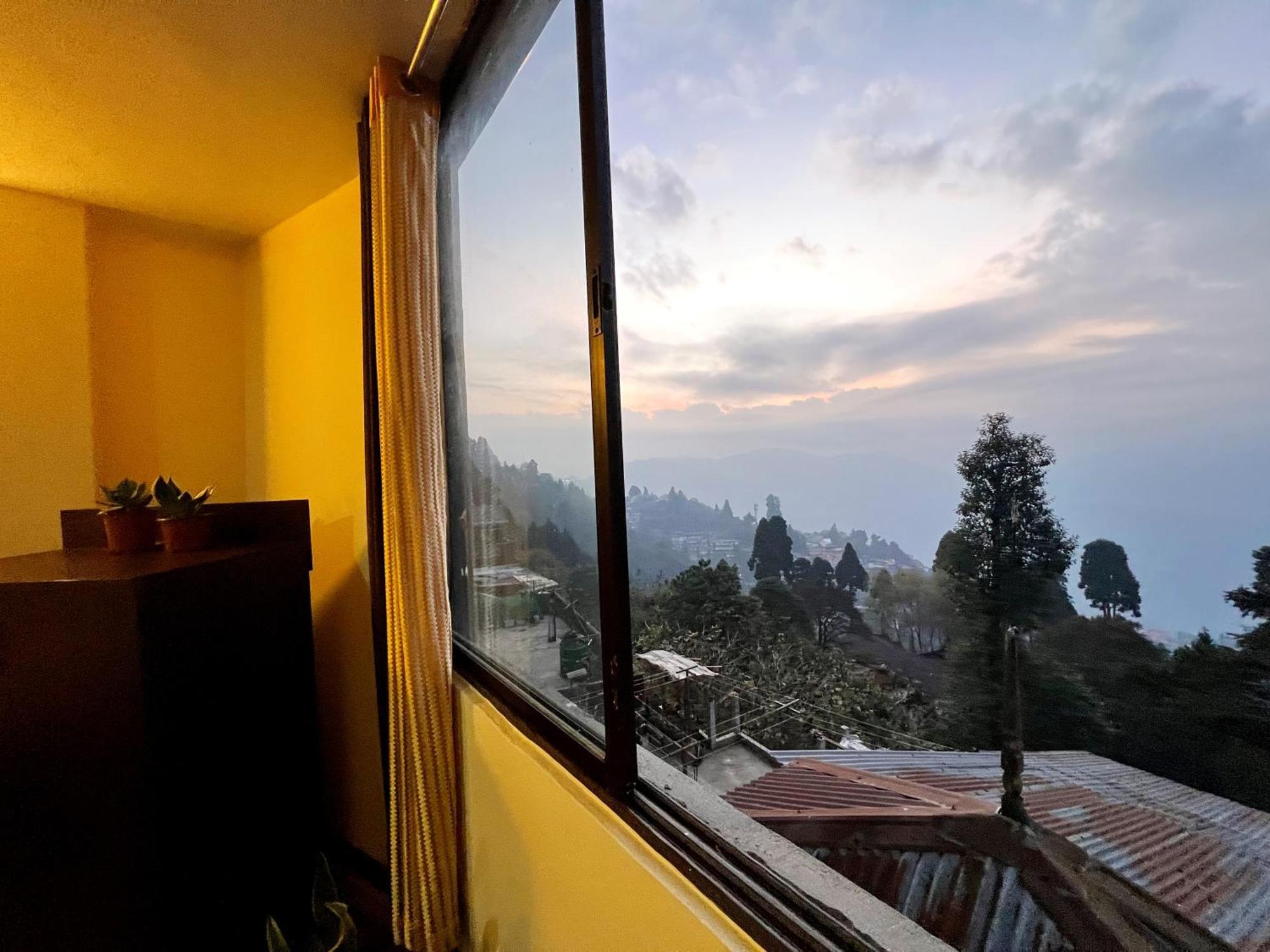 Darjeeling Heights - A Boutique Mountain View Homestay Стая снимка